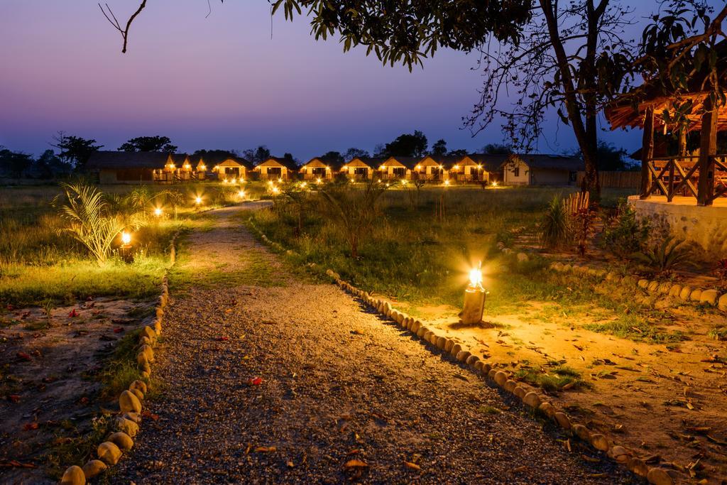 Отель Siddhartha Wildlife Retreat Meghauli Экстерьер фото
