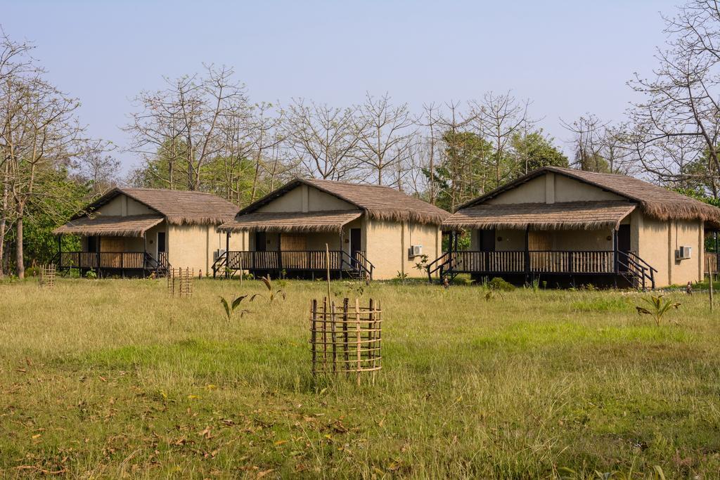 Отель Siddhartha Wildlife Retreat Meghauli Экстерьер фото