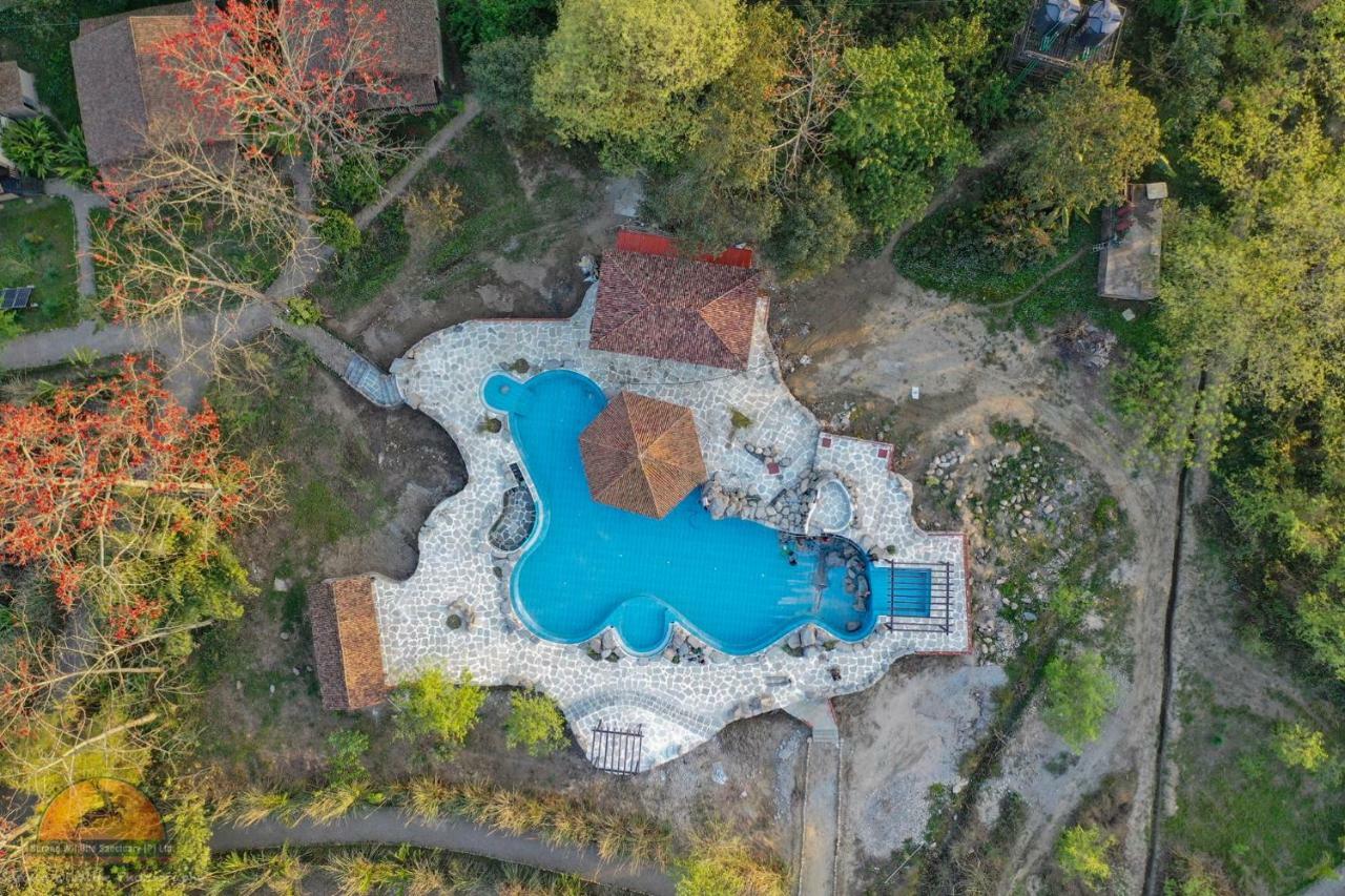Отель Siddhartha Wildlife Retreat Meghauli Экстерьер фото