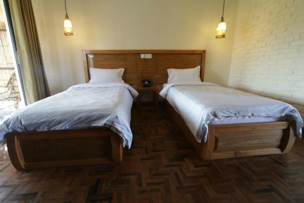 Отель Siddhartha Wildlife Retreat Meghauli Экстерьер фото